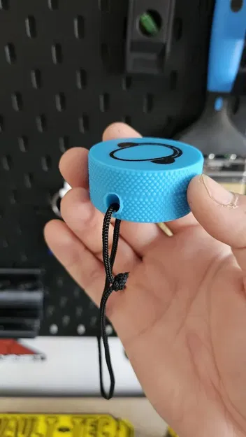 Hộp nhỏ với vòng treo tiện lợi - Image 1