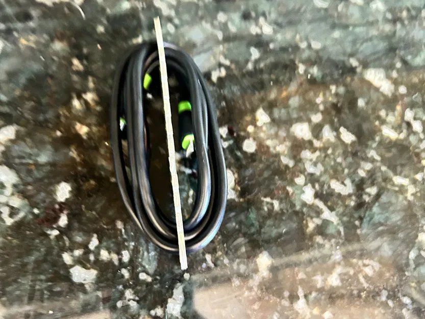 Giá đỡ cuộn dây cáp tiện lợi - Image 1