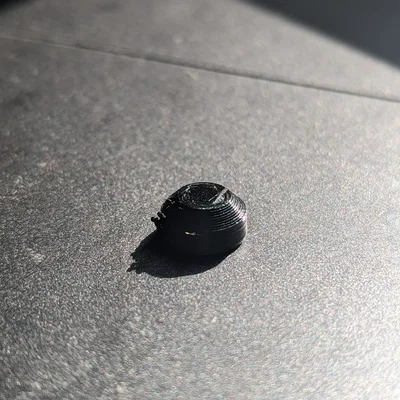 Chân đế chống trượt cho giá đỡ điều khiển Xbox tối giản