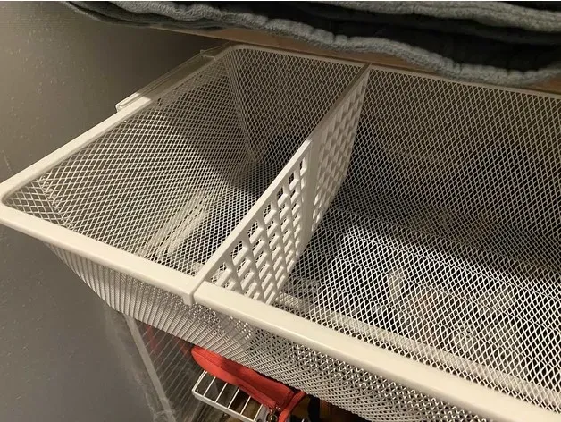 Chia ngăn giỏ dây IKEA Boaxel có cơ chế trượt - Image 1