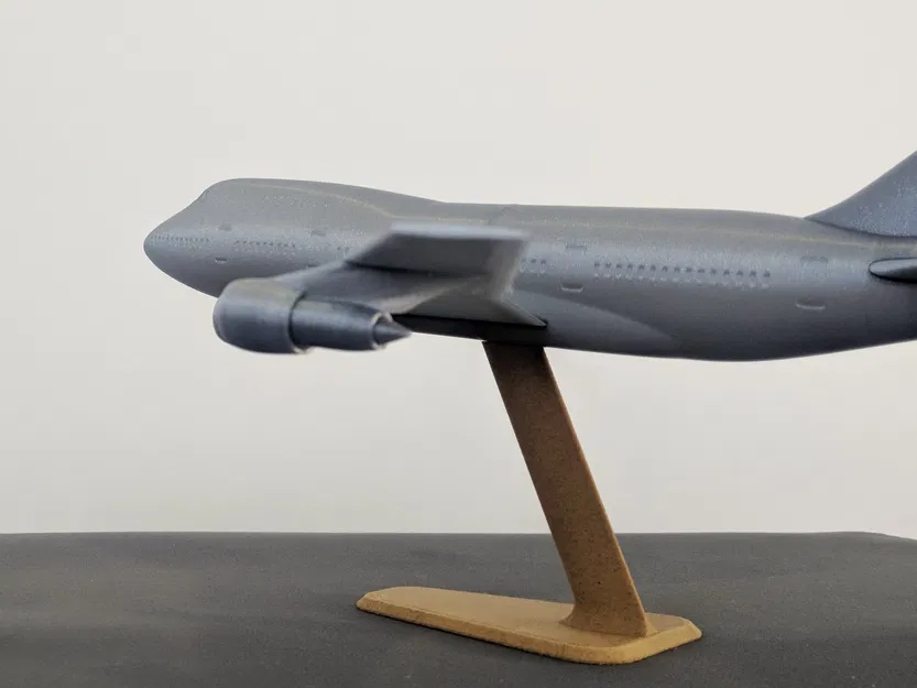 Mô hình máy bay Boeing 747SP tỷ lệ 1:200 - Image 3