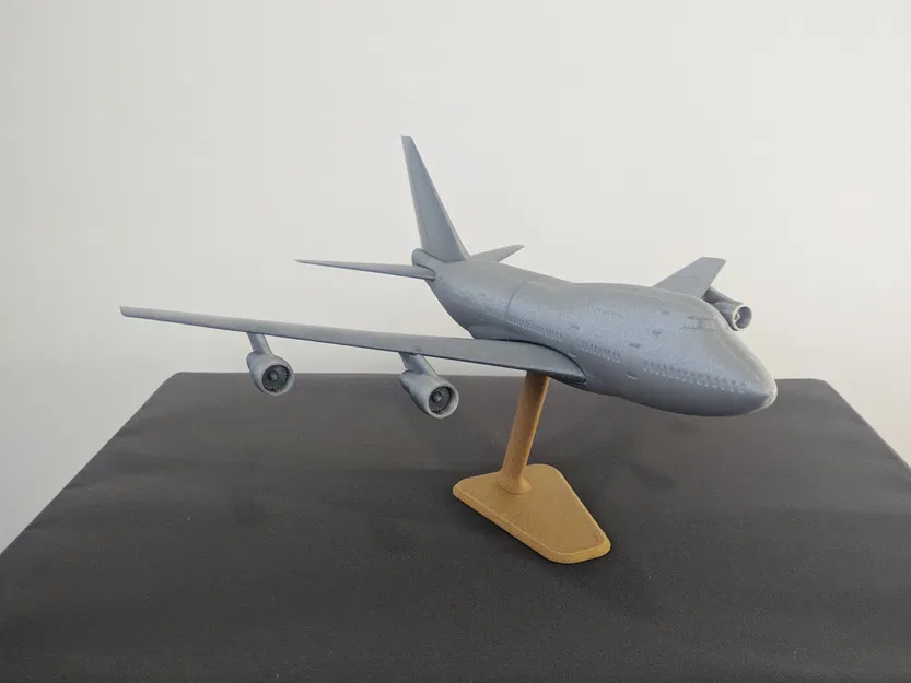 Mô hình máy bay Boeing 747SP tỷ lệ 1:200 - Image 5
