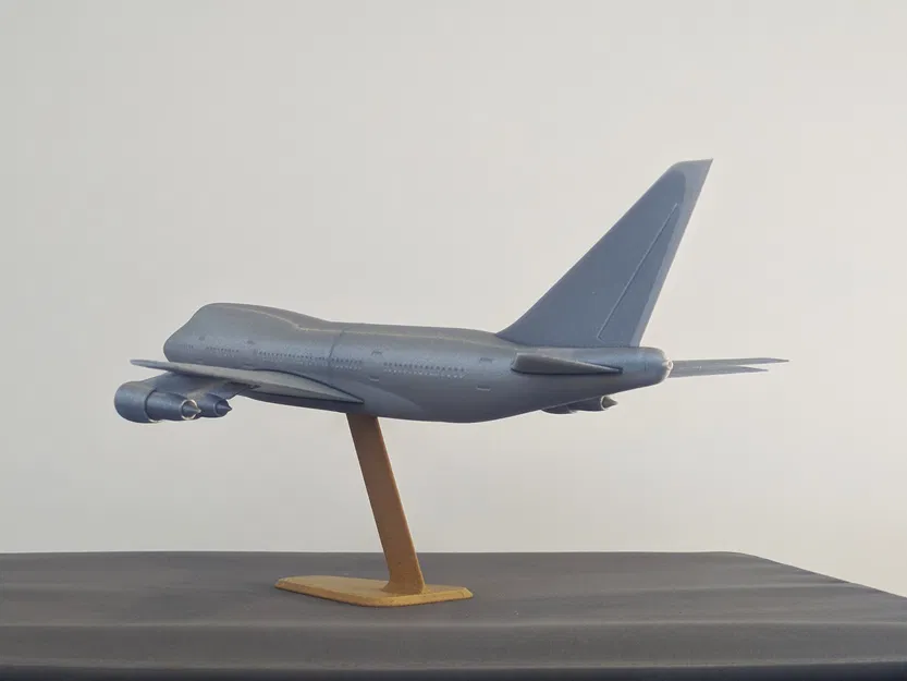 Mô hình máy bay Boeing 747SP tỷ lệ 1:200 - Image 9