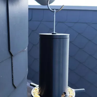 Máy phát thức ăn cho chim đa năng có thể treo hoặc để đứng