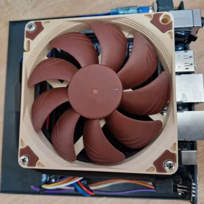 Xe trượt 2W cho Odroid H2/H3/H3+ với quạt gắn kèm