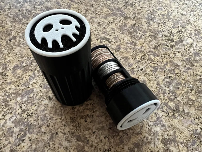 Giá đỡ tiền xu có nắp vít để tổ chức trong hộp găng tay - Image 1