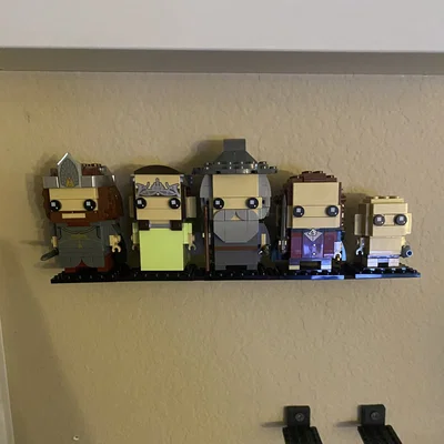 Giá đỡ treo tường cho nhân vật Lego BrickHeadz