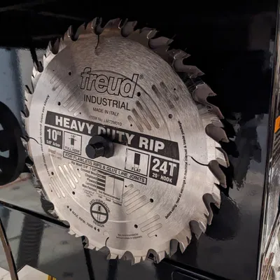 Giá đỡ lưỡi cưa bàn tiêu chuẩn 5/8 inch