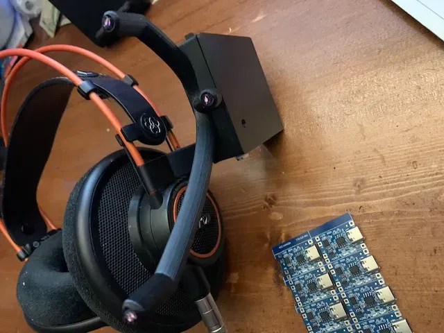 Bộ phát TrackIR YATIR5 có thể sạc lại - Image 3