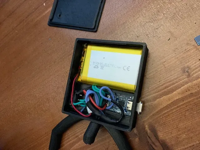 Bộ phát TrackIR YATIR5 có thể sạc lại - Image 4