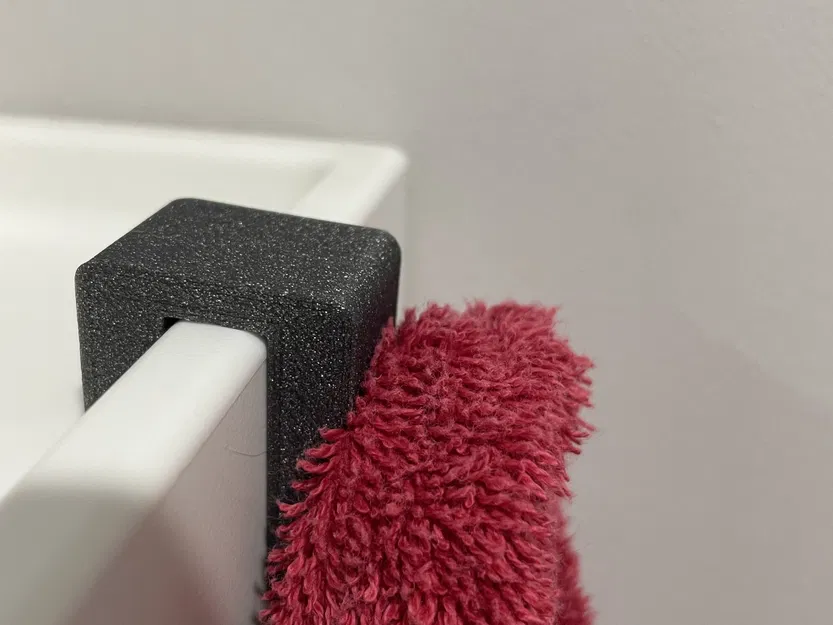 Móc treo bên cạnh tủ đựng giày Trones của IKEA - Image 2