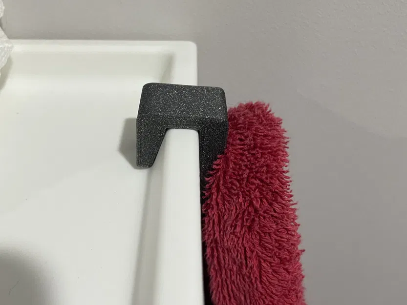 Móc treo bên cạnh tủ đựng giày Trones của IKEA - Image 3