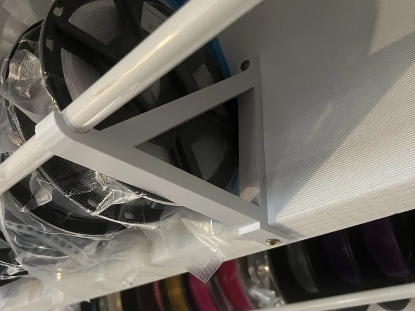 Giá đỡ cuộn filament trên mái nhà sử dụng thanh rèm - Image 2