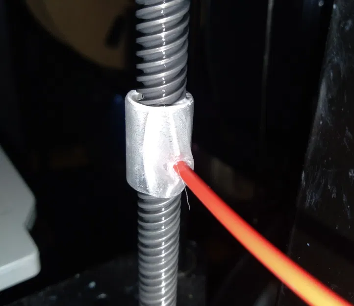 Bộ bảo vệ phun mỡ cho thanh ren 8mm - Image 1