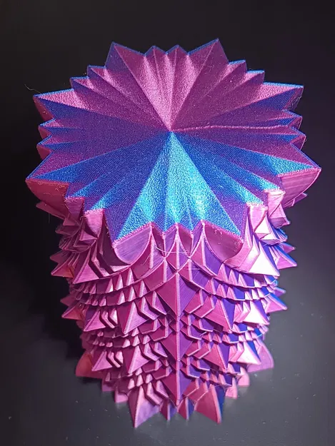 Cốc bút với gai nhọn bảo vệ không cho chạm vào - Image 7