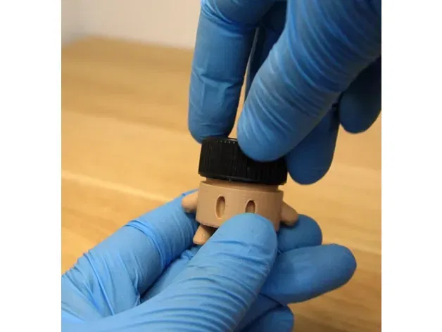 Nắp chai hình nhân vật nam cho chai 500ml - Image 1