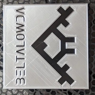 Tấm lót ly có hình xăm cổ Drummer và chữ Beltalowda