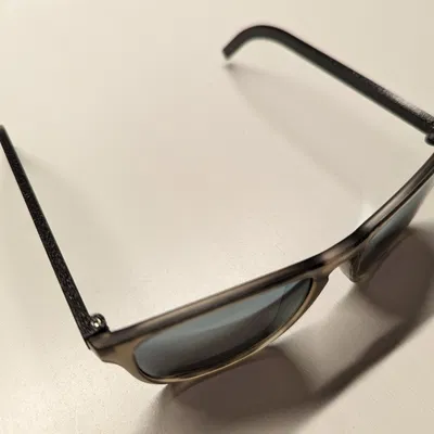 Gọng kính thay thế cho kính râm trẻ em