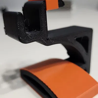 Giá treo tai nghe sáng tạo cho bàn làm việc