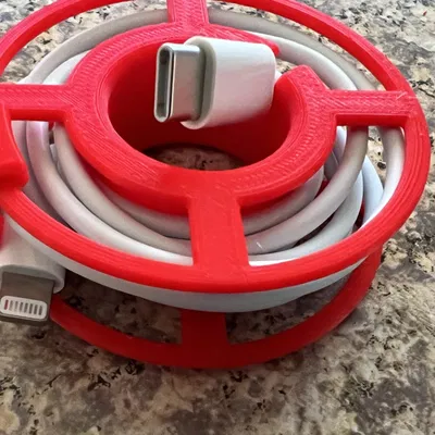 Giá đỡ cuộn dây sạc điện thoại tiện lợi