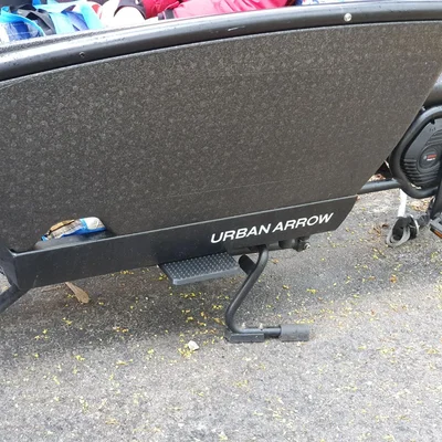 Bậc thang hỗ trợ trẻ em lên Urban Arrow