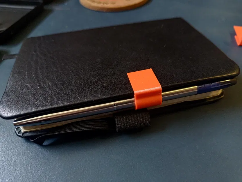 Giá đỡ bút Pilot FriXion Ball Slim Biz cho sổ tay - Image 2