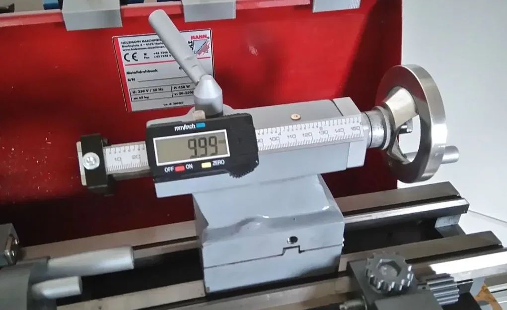 Cải tiến đơn giản cho đuôi máy tiện nhỏ với DRO giá rẻ - Image 1