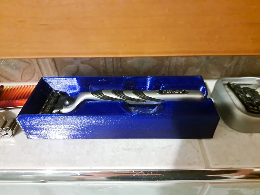 Giá đỡ nhỏ cho dao cạo Gilette Mach 3 - Image 1