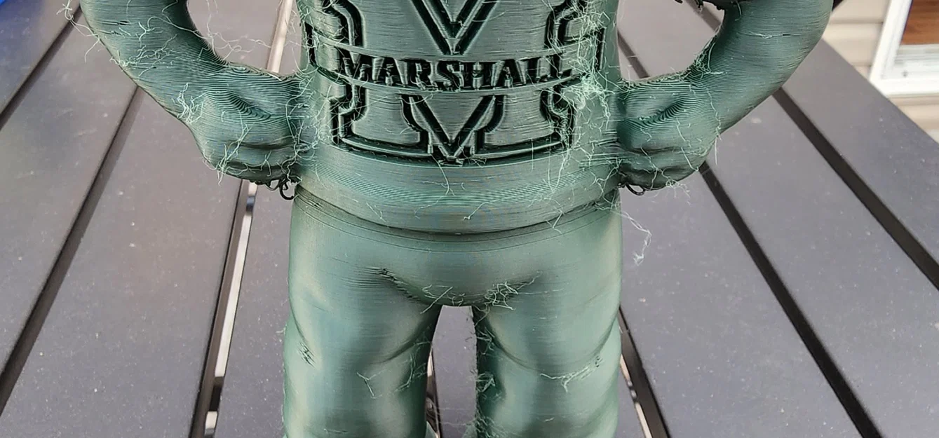 Tượng linh vật trâu với tư thế tay bên hông, GO HERD! - Image 1