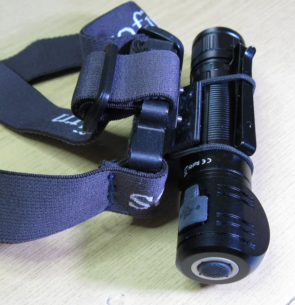 Giá đỡ đèn pin góc phải với dây đeo nhanh chóng - Image 2