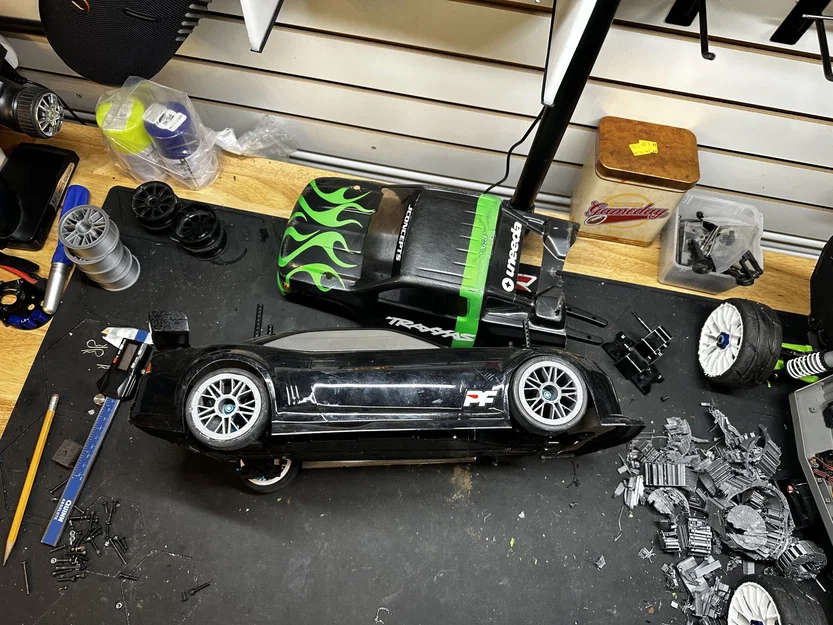 Bánh xe ô tô đua điều khiển từ xa Corvette ZR1 Snowflake - Image 1