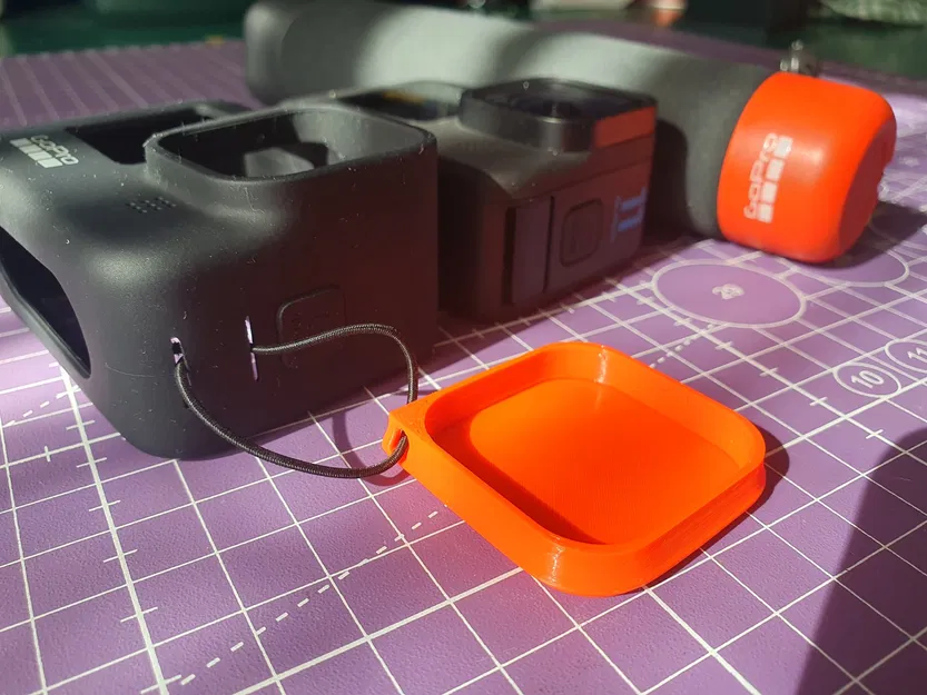 Nắp ống kính GoPro 11/10/9 có lỗ treo dây - Image 4