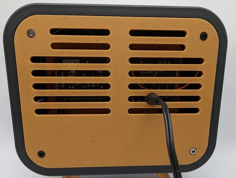 Vỏ TV cổ điển Nixie FunKlock - Bảng sau đã chỉnh sửa - Image 1
