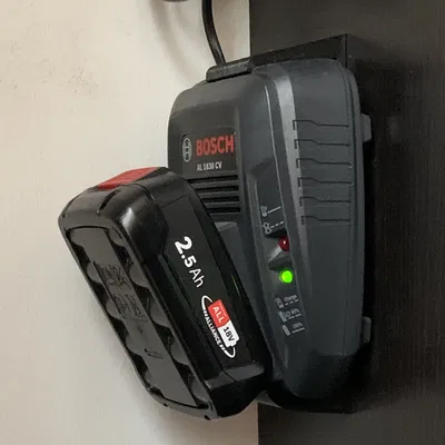 Giá đỡ treo tường cho bộ sạc Bosch AL1830CV 18V