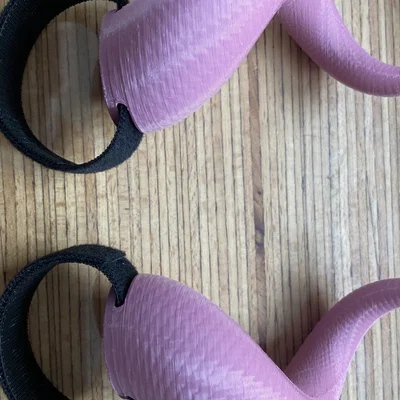 Sừng tai nghe với dây đai velcro gắn chắc chắn