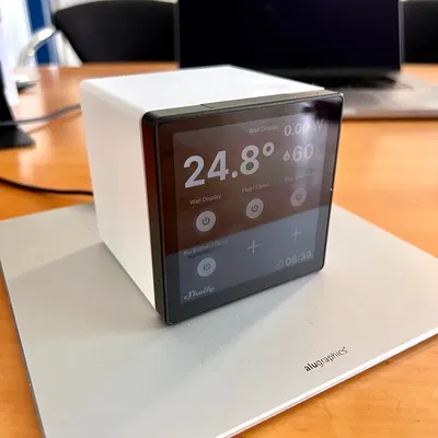 Giá đỡ màn hình Shelly cho tường và bàn 90°