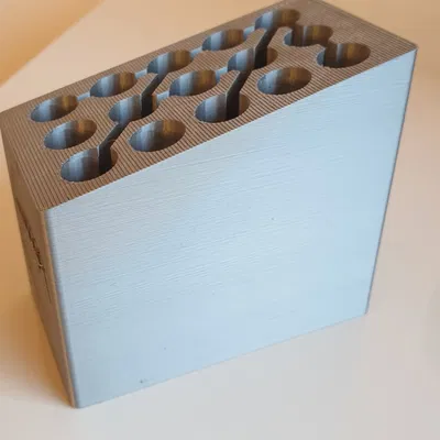 Giá đỡ bút nhỏ gọn với logo PRUSA