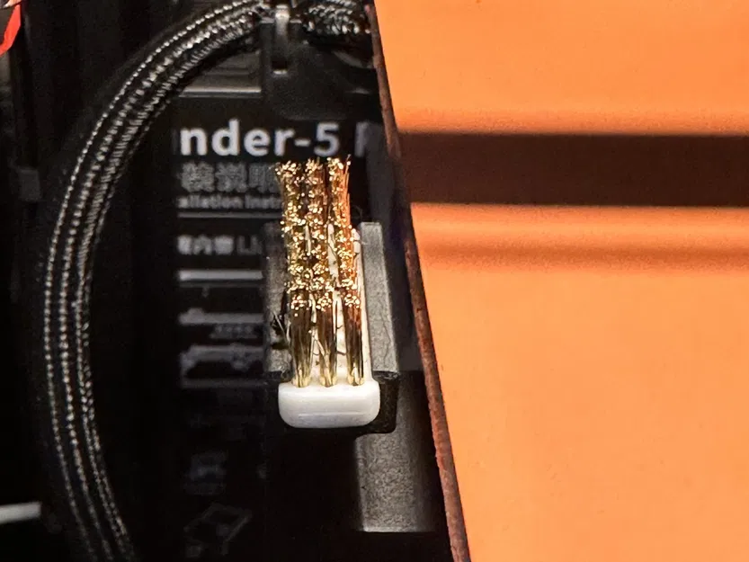 Giá đỡ bàn chải bằng đồng cho máy in Ender 5 - Image 2