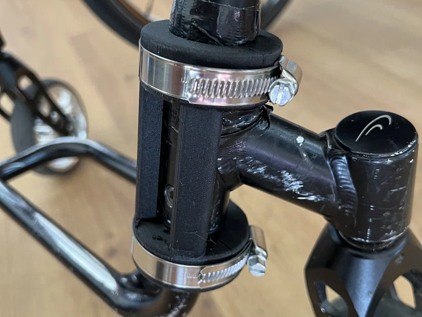 Giá đỡ khung xe lăn Küschall K Series bị gãy - Image 1
