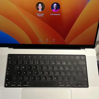 Giá đỡ laptop VESA siêu bền cho tay đỡ khí nén