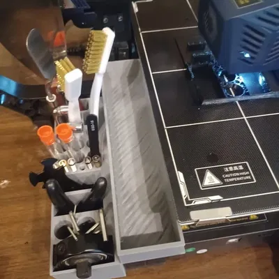 Giá đỡ công cụ và thùng rác cho Anycubic Kobra Plus