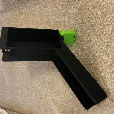 Thùng chứa và ống xả phân với bán kính chặt hoàn hảo