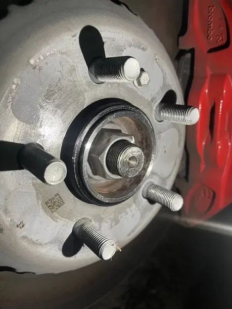 Vòng hub dành cho vành xe Tesla Model 3 Performance - Image 1