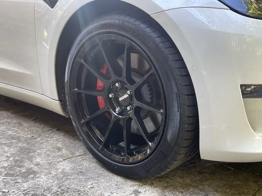 Vòng hub dành cho vành xe Tesla Model 3 Performance - Image 2