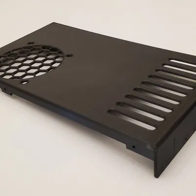 Nắp PSU Kobra Neo giảm tiếng ồn và cải thiện lưu thông khí