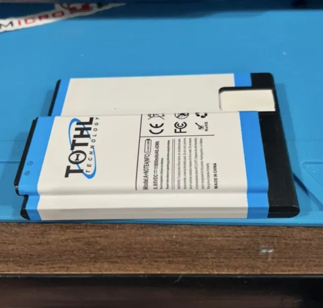 Mô hình pin khổng lồ cho Samsung Note 4 - Image 1