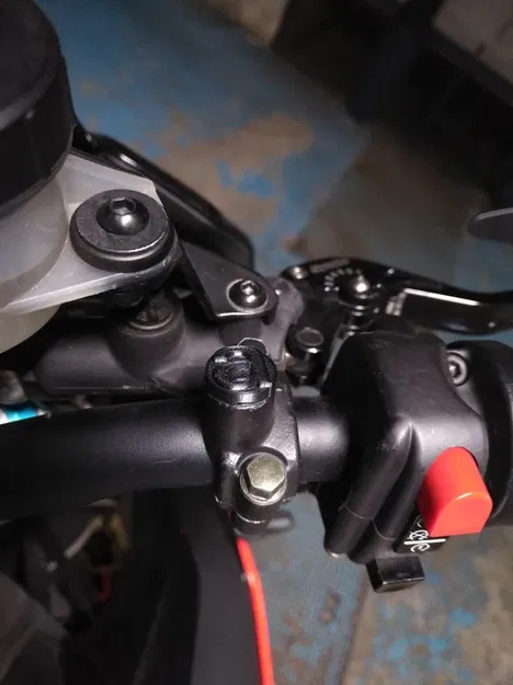 Nút vặn M10 cho gương xe Aprilia Tuono V4 - Image 2