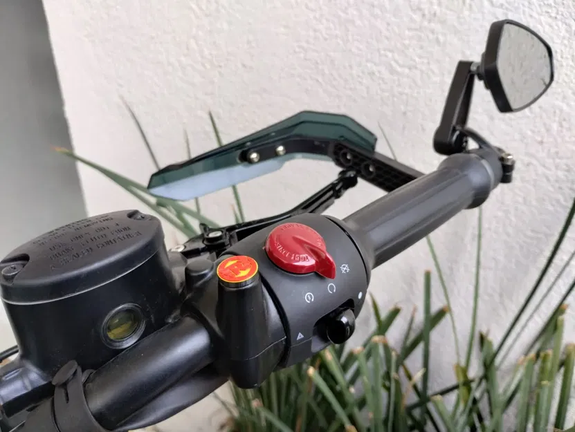 Nắp thay thế gương xe máy có logo Royal Enfield - Image 2