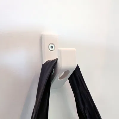 Móc treo tường đơn giản và bền chắc