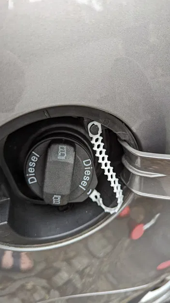 Dây đai giữ nắp bình xăng cho xe VW - Image 7